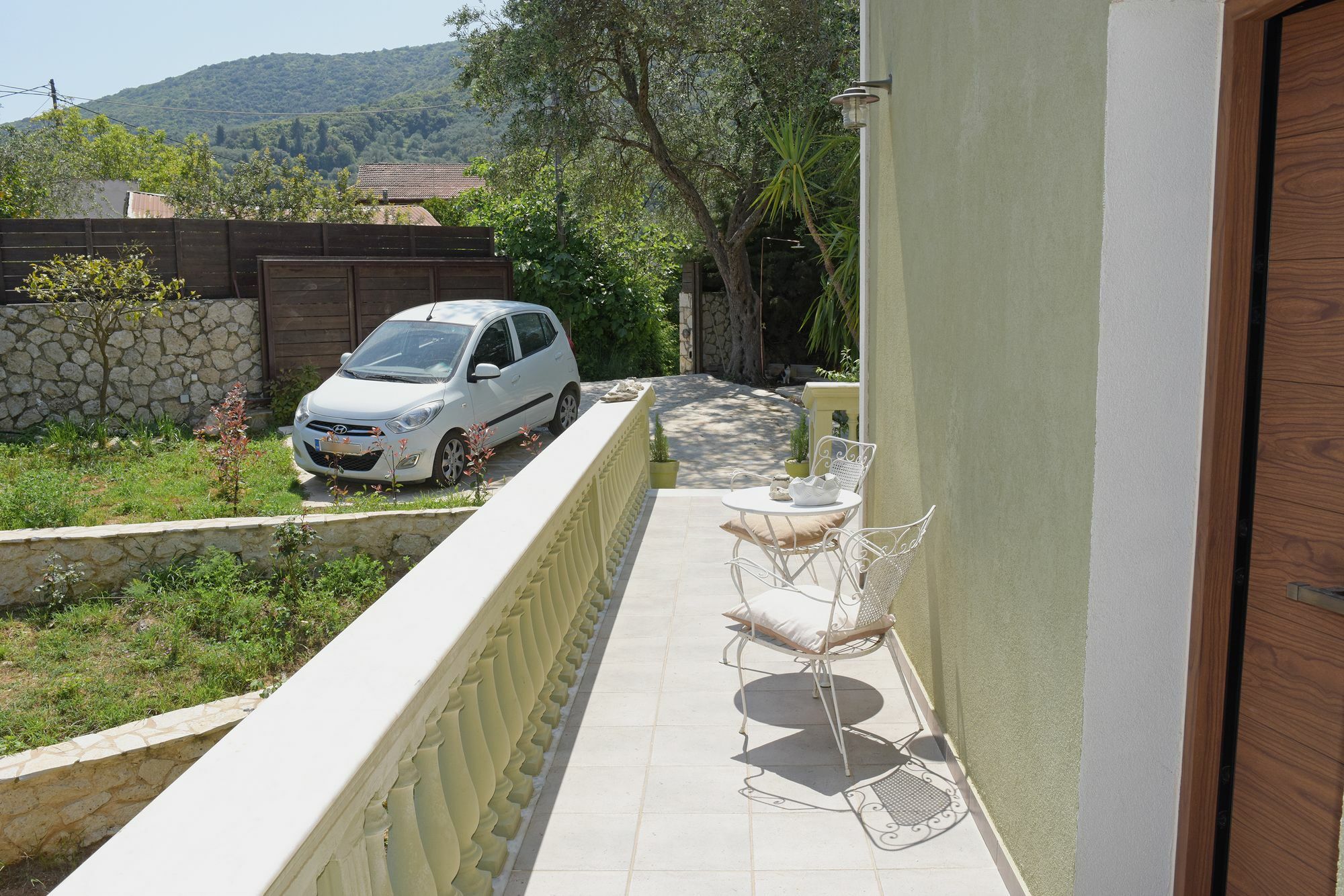 Mavres Luxury Studio Agios Matthaios  ภายนอก รูปภาพ